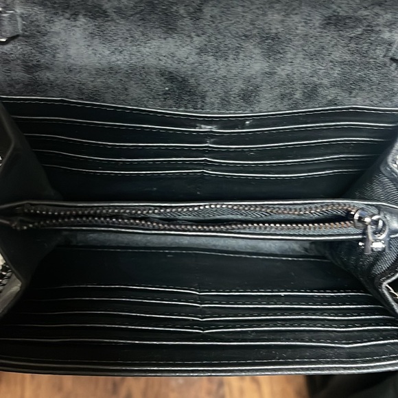 Chelsea28 cross body purse - Picture 3 of 5